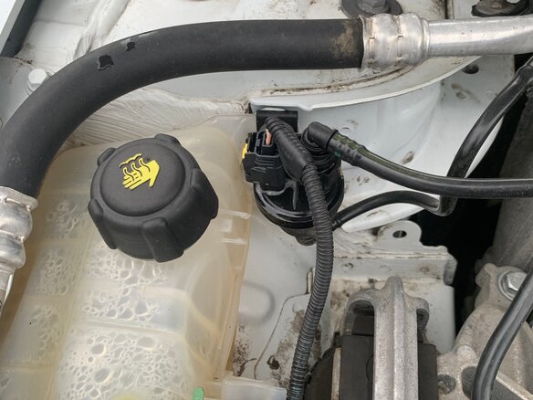 2012 Renault Megane III Рестайлинг, белый, 1000000 рублей - вид 12