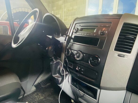 2011 Mercedes-Benz Sprinter, белый, 2620000 рублей - вид 3
