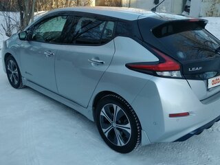 2018 Nissan Leaf II (ZE1), серый, 1520000 рублей, вид 5