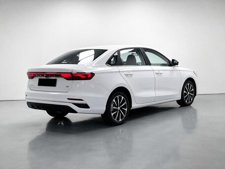 2025 Geely Emgrand II, белый, 1300000 рублей, вид 4