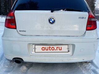 2010 BMW 1 серии 118i I (E81/E82/E87/E88) Рестайлинг, белый, 950000 рублей, вид 4