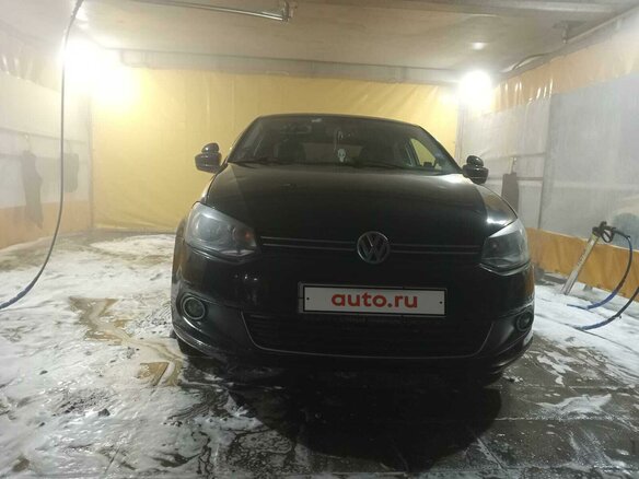 2013 Volkswagen Polo V, чёрный, 600000 рублей - вид 5