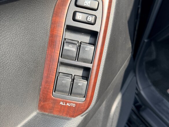 2017 Toyota Land Cruiser Prado 6-speed 150 Series Рестайлинг 1, чёрный, 4950000 рублей - вид 14