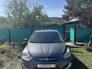 2013 Hyundai Solaris I, серый, 1100000 рублей, вид 1