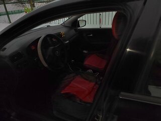 2012 Volkswagen Polo V, чёрный, 800000 рублей, вид 3