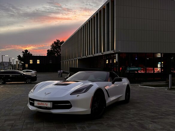 2014 Chevrolet Corvette Stingray C7, белый, 7499999 рублей - вид 1