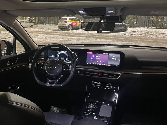2020 Kia K5 III, синий, 3300000 рублей - вид 13