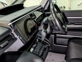 2019 Honda Stepwgn V Рестайлинг, белый, 2810000 рублей, вид 4
