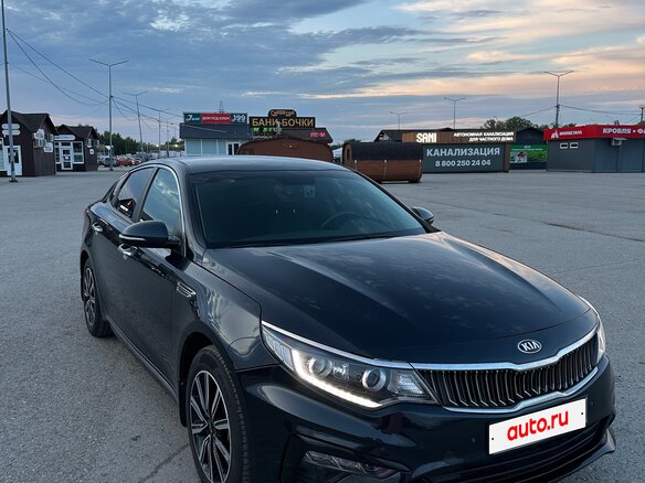 2019 Kia Optima IV Рестайлинг, синий, 1950000 рублей - вид 2