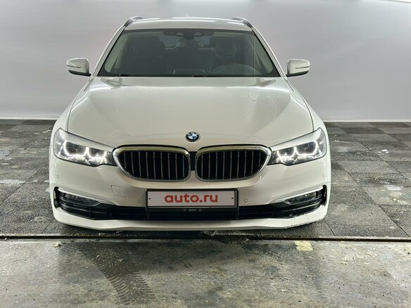 2018 BMW 5 серии 520d VII (G30/G31/G38), белый, 3000000 рублей - вид 9