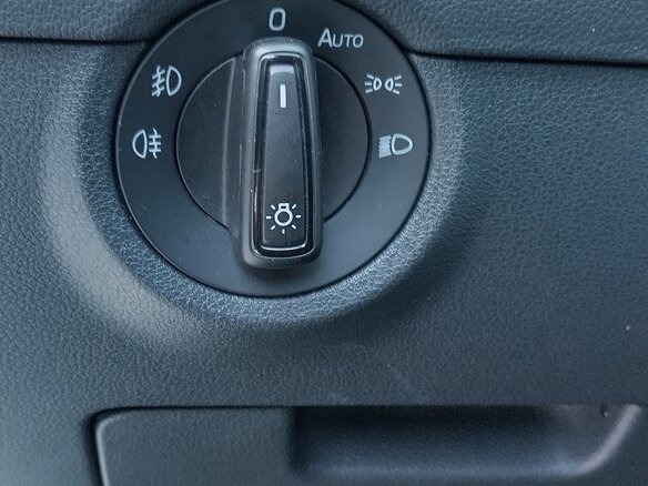 2017 Skoda Octavia III (A7) Рестайлинг, белый, 2150000 рублей - вид 15