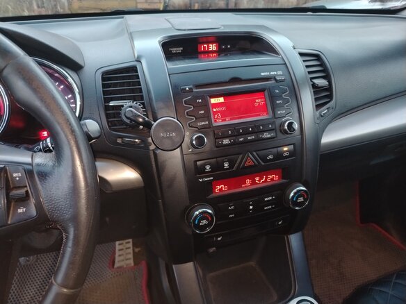 2010 Kia Sorento II, красный, 1150000 рублей - вид 8