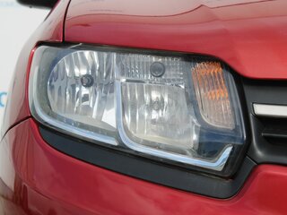 2015 Renault Sandero II, красный, 650000 рублей, вид 4