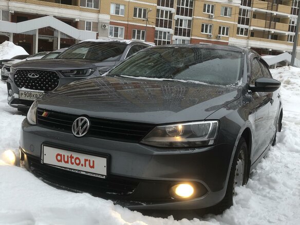 2014 Volkswagen Jetta VI, серый, 1390000 рублей