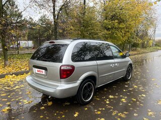 2001 Dodge Caravan 3-speed IV, серебристый, 380000 рублей, вид 4