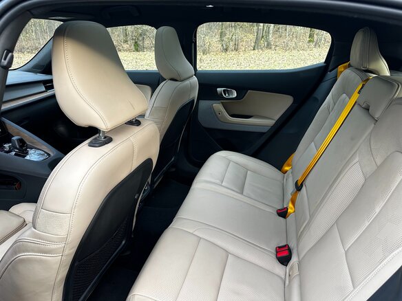 2022 Polestar 2 Long Range I, чёрный, 2667405 рублей - вид 6