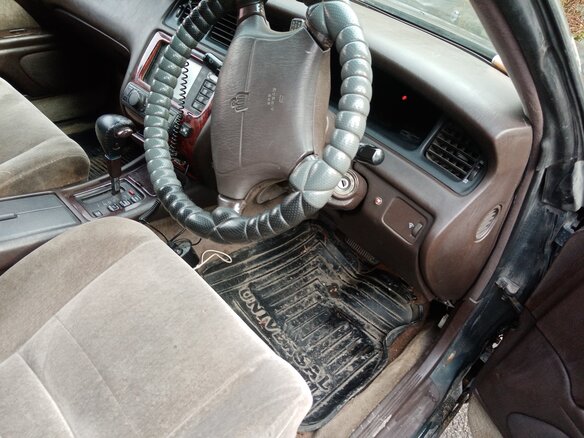 1993 Toyota Crown IX (S140), зелёный, 600000 рублей - вид 7