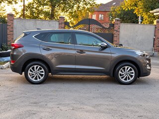 2017 Hyundai Tucson III, коричневый, 1900000 рублей, вид 3