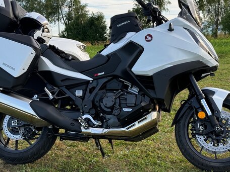 2023 Honda NT1100, белый, 2200000 рублей, вид 2