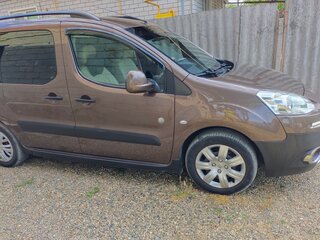 2013 Peugeot Partner II Рестайлинг, коричневый, 920000 рублей, вид 2