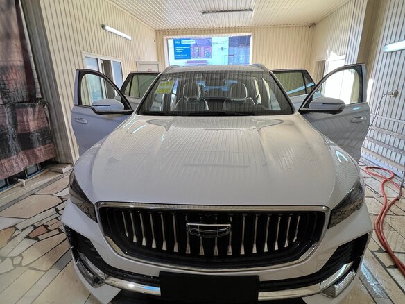 2023 Geely Monjaro I, белый, 3650000 рублей - вид 4