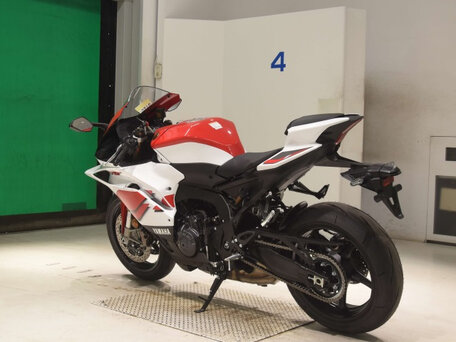2026 Yamaha YZF-R9, чёрный, 1500000 рублей, вид 3
