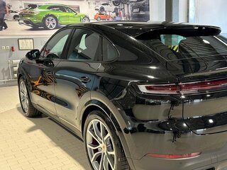 2023 Porsche Cayenne S Coupé III Рестайлинг, чёрный, 15500000 рублей, вид 2