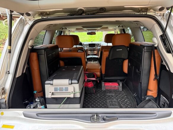 2011 Lexus LX 570 III, серебристый, 3950000 рублей - вид 5