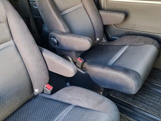 2018 Honda Stepwgn Spada V Рестайлинг, чёрный, 2500000 рублей, вид 5