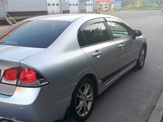2011 Honda Civic VIII Рестайлинг, серебристый, 830000 рублей, вид 3