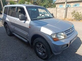 2003 Mitsubishi Pajero III, серебристый, 579000 рублей, вид 2