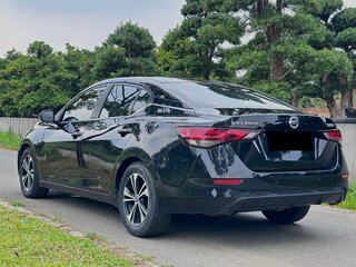 2022 Nissan Sylphy IV (B18), чёрный, 1625000 рублей, вид 3