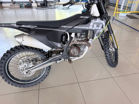 2018 Husqvarna FC 450, серый, 450000 рублей, вид 3