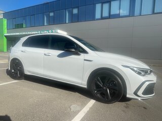 2022 Volkswagen Golf VIII, белый, 2900000 рублей, вид 4