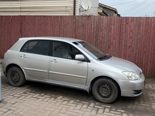 2004 Toyota Corolla IX (E120, E130), серебристый, 370000 рублей, вид 3