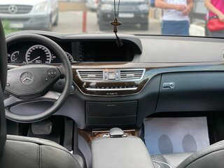 2010 Mercedes-Benz S-Класс 350 Long V (W221) Рестайлинг, чёрный, 1850000 рублей, вид 4
