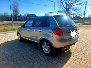2005 Mazda Verisa, серебристый, 800000 рублей, вид 1