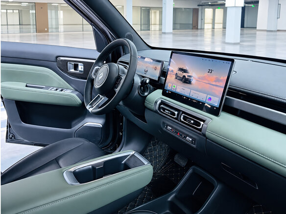 2026 Baojun Yep Plus, чёрный, 1526000 рублей - вид 12