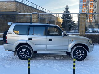 2001 Toyota Land Cruiser Prado 90 Series Рестайлинг, серебристый, 2000000 рублей, вид 3