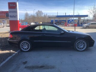 2003 Mercedes-Benz CLK-Класс 320 II (W209), чёрный, 1650000 рублей, вид 4