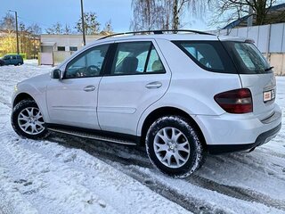 2006 Mercedes-Benz M-Класс 350 II (W164), серебристый, 1100000 рублей, вид 4