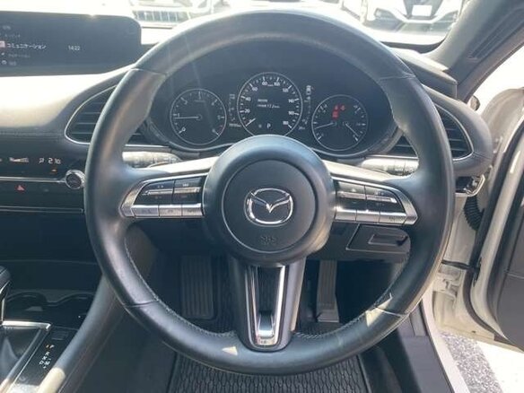 2023 Mazda 3 IV (BP), белый, 1315000 рублей - вид 10