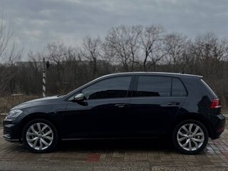 2019 Volkswagen Golf VII Рестайлинг, чёрный, 1850000 рублей, вид 4