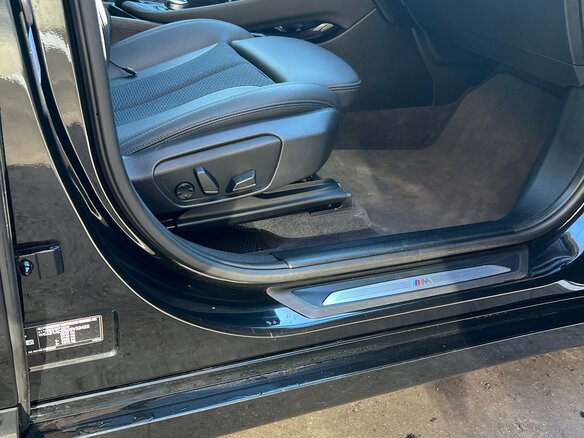 2022 BMW X1 16d sDrive II (F48) Рестайлинг, чёрный, 2550000 рублей - вид 25