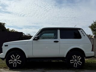 2013 Lada (ВАЗ) 2121 (4x4) I Рестайлинг, белый, 450000 рублей, вид 3