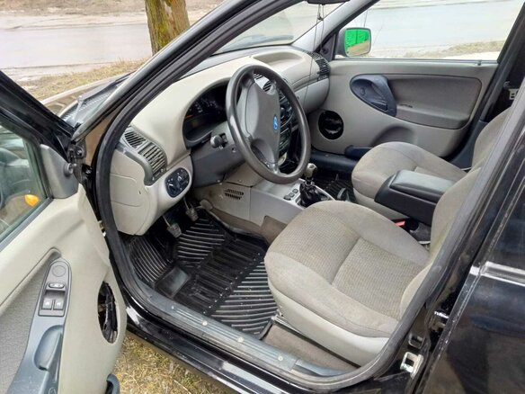 2010 Lada (ВАЗ) Kalina I, чёрный, 245000 рублей - вид 3