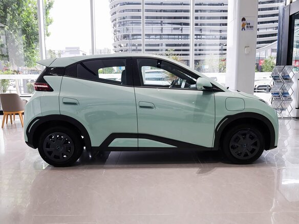 2025 BYD Seagull 38.88 kWh I Рестайлинг, голубой, 1670000 рублей - вид 5