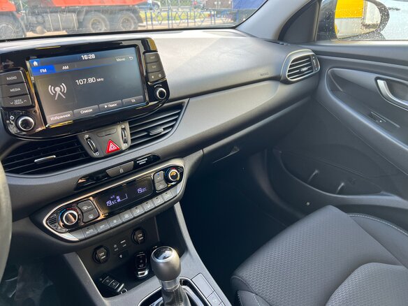 2020 Hyundai i30 III Рестайлинг 2, чёрный, 1890000 рублей - вид 7