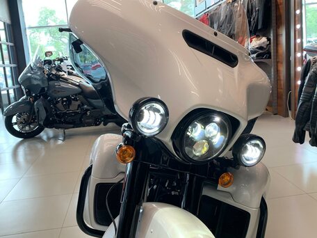 2023 Harley-Davidson Ultra Limited, белый, 3750000 рублей, вид 4
