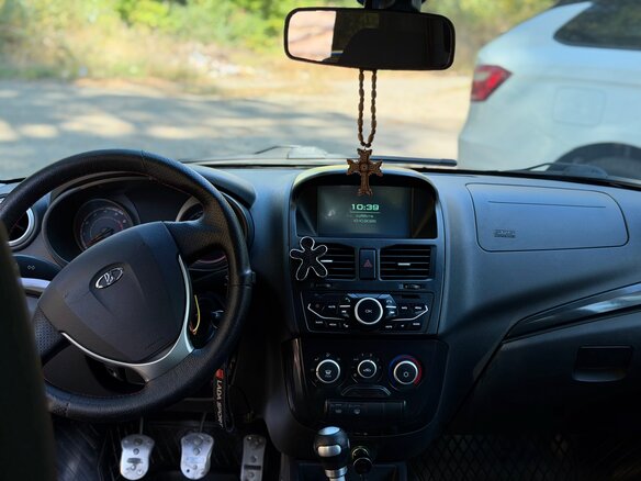 2015 Lada (ВАЗ) Kalina Sport II, белый, 850000 рублей - вид 12